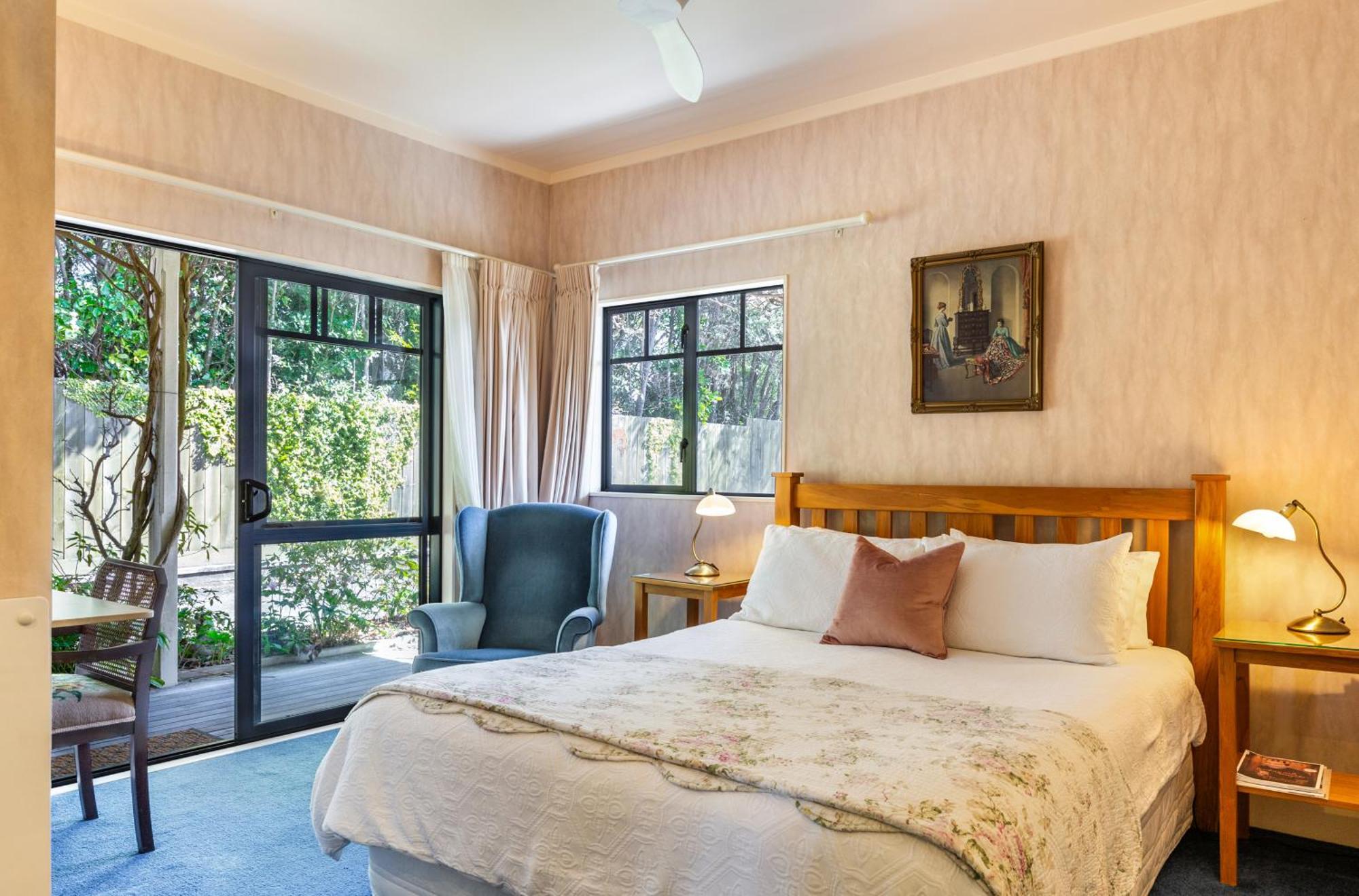 Olive Rabbit - Boutique Bed & Breakfast トゥランギ エクステリア 写真