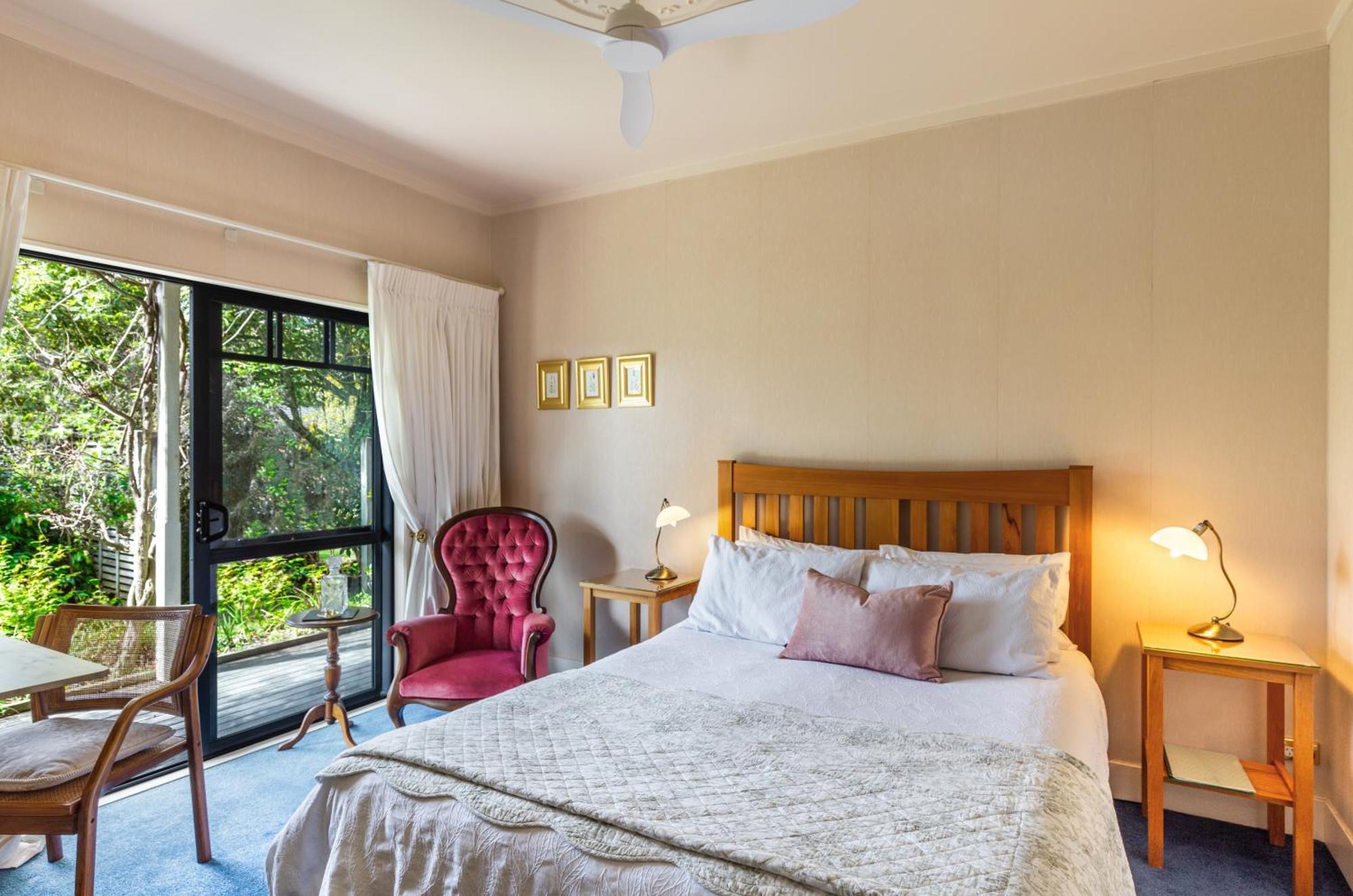 Olive Rabbit - Boutique Bed & Breakfast トゥランギ エクステリア 写真
