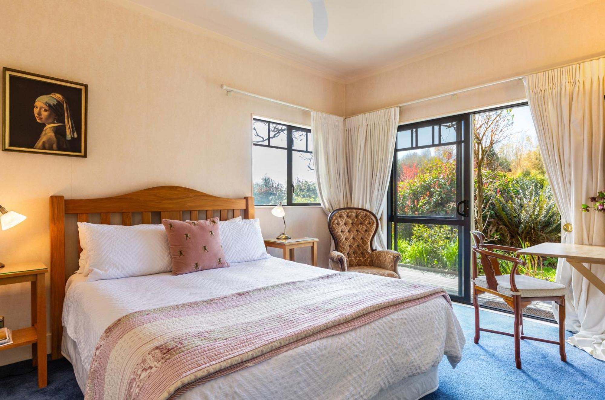 Olive Rabbit - Boutique Bed & Breakfast トゥランギ エクステリア 写真